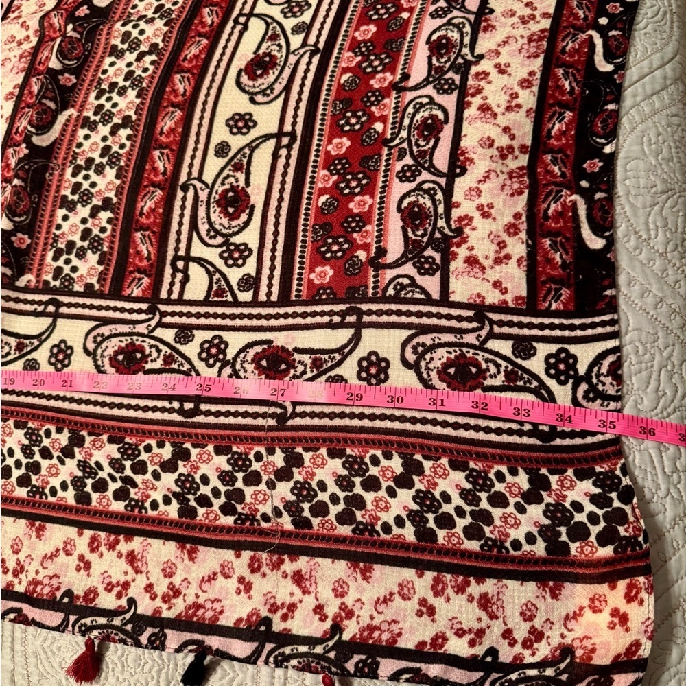 NWT LOVE OF FASHION Scarf with fringe - Picture 3 of 5